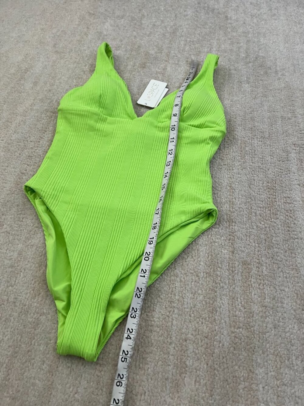 NWT L*Space Katniss Green Ribbed One Piece Swimsuit M - Picture 5 of 10